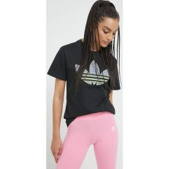 Adidas Originals t-shirt bawełniany Trefoil Moments kolor czarny. Czarne t-shirty adidas Originals, z aplikacjami, z bawełny, bez kołnierzyka, bez ramiączek. W wyprzedaży za 114.99 zł.