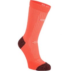 Skarpety do biegania KIPRUN. Niebieskie skarpetki KIPRUN, bez wzorów, z elastanu. Za 19.99 zł.