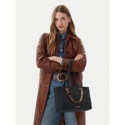 Torebka LOVE MOSCHINO. Czarne torebki klasyczne Love Moschino, bez wzorów, klasyczne, bez dodatków. Za 952.99 zł.