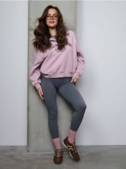 Prążkowane legginsy z wysokim stanem - niebieski. Niebieskie legginsy Sinsay, bez wzorów, prążkowane. Za 39.99 zł.