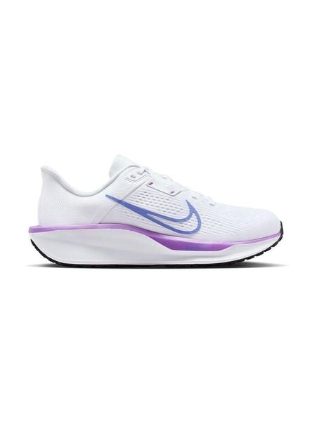 Buty do biegania damskie Nike Quest 6. Białe buty do biegania Nike, bez wzorów, z materiału, bez zapięcia, do biegania. Za 465.00 zł.