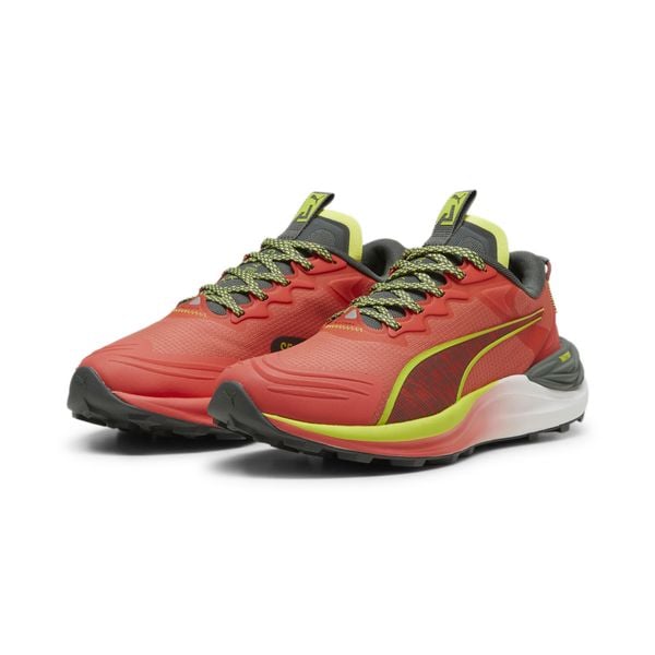 Damskie buty do biegania Puma Electrify Nitro™. Czerwone buty do biegania Puma, bez wzorów, bez zapięcia, do biegania. Za 393.85 zł.
