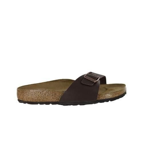 Klapki damskie Birkenstock Madrid BF. Brązowe klapki Birkenstock, bez wzorów, z jeansu, casualowe, bez obcasa, bez zapięcia. Za 299.00 zł.
