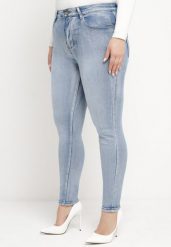 Jasnoniebieskie Jeansy o Klasycznym Fasonie Skinny Nellavera. Niebieskie jeansy Born2be, l, z aplikacjami, z jeansu, eleganckie. Za 99.99 zł.