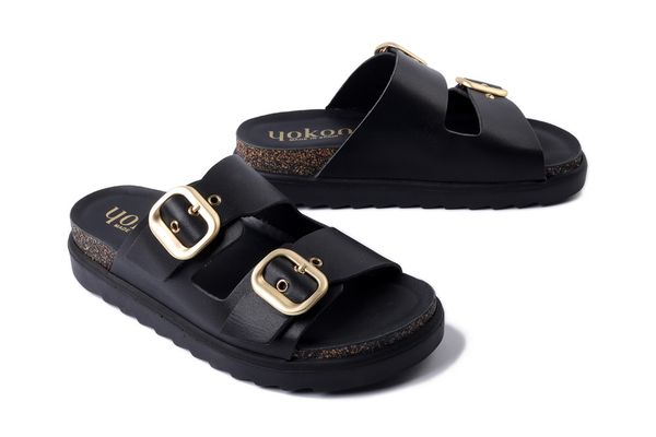 YOKONO TUNEZ-130 VAQ NEGRO, klapki damskie. Czarne klapki Yokono, bez wzorów, bez obcasa, na płaskiej podeszwie, bez zapięcia. Za 231.92 zł.