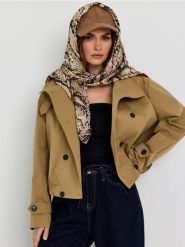 Czapka z daszkiem z imitacji zamszu - beżowy. Brązowe czapki z daszkiem Sinsay, bez wzorów. Za 19.99 zł.