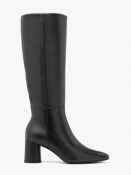 Czarne kozaki na słupku. Czarne kozaki Ryłko, na jesień, bez wzorów, ze skóry, eleganckie, bez obcasa, na obcasie, bez zapięcia. Za 699.99 zł.
