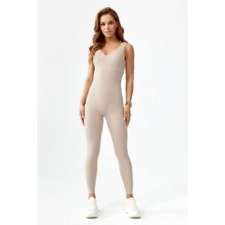 Kombinezon fitness damski szybkoschnący Rough Radical Harmony Jumpsuit. Czarne kombinezony ROUGH RADICAL, l, bez wzorów, sportowe, bez kołnierzyka, bez ramiączek. W wyprzedaży za 186.92 zł.