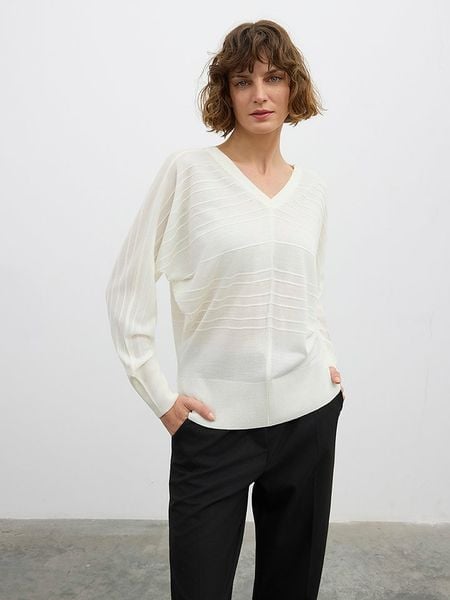 BGN Sweter w kolorze kremowym rozmiar: 40. Brązowe swetry BGN, bez wzorów, bez ramiączek. Za 162.11 zł.