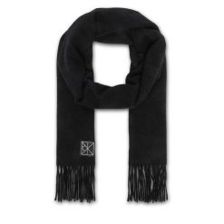 Szalik Calvin Klein. Czarne szaliki i kominy Calvin Klein, bez wzorów. Za 569.99 zł.