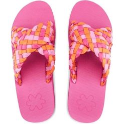 Klapki plażowe damskie Flip Flop Wedgy Cross. Czerwone klapki Flip Flop, bez wzorów, sportowe, bez obcasa, bez zapięcia. W wyprzedaży za 91.00 zł.