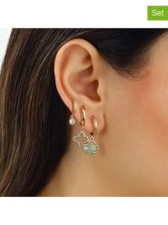 Miu Silver Pozłacane kolczyki-kreole (3 szt.) z cyrkoniami i elementami ozdobnymi rozmiar: onesize. Zielone kolczyki Miu Silver, z cyrkonią, pozłacane. Za 69.99 zł.