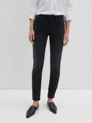 Someday Dżinsy - Slim fit - w kolorze niebieskim rozmiar: 36. Czarne jeansy someday., z aplikacjami, ze skóry, klasyczne. Za 194.61 zł.