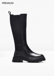 Kozaki skórzane. Czarne kozaki bonprix, bez wzorów, bez obcasa, bez zapięcia. Za 389.99 zł.