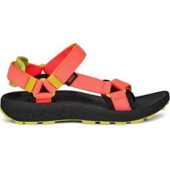 Buty trekkingowe damskie Teva 1150270NCL. Czerwone trekkingi Teva, bez wzorów, z materiału, bez zapięcia, trekkingowe. Za 491.00 zł.