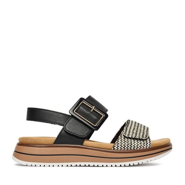 Sandały Remonte. Czarne sandały Remonte, bez wzorów, bez obcasa, na płaskiej podeszwie, bez zapięcia. Za 379.99 zł.