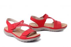 RIEKER 64870-33 red, sandały damskie. Czerwone sandały Rieker, bez wzorów, z gumy, bez obcasa, bez zapięcia. Za 319.90 zł.