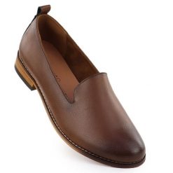 Półbuty damskie lordsy brązowe Potocki 19337. Brązowe półbuty wsuwane POTOCKI, bez wzorów, ze skóry ekologicznej, bez obcasa. Za 159.99 zł.