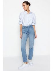 Trendyol Dżinsy - Regular fit - w kolorze niebieskim rozmiar: 32. Niebieskie jeansy Trendyol, bez wzorów, klasyczne, z podwyższonym stanem. Za 86.99 zł.