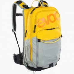 Plecak turystyczny rowerowy Evoc Stage 18L curry - stone 100203613. Żółte plecaki EVOC, bez wzorów, bez dodatków. Za 571.99 zł.
