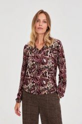 Wzorzysty sweter brązowy. Brązowe swetry MOODO, bez wzorów, z elastanu, bez ramiączek. Za 89.99 zł.