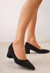 Czarne Czółenka VICES ze Skóry Naturalnej na Słupku Avanah. Czarne czółenka Renee, bez wzorów, z materiału, eleganckie, bez obcasa, na słupku, bez zapięcia. Za 149.99 zł.