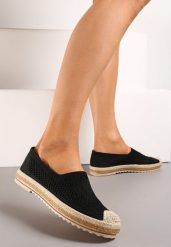 Czarne Espadryle z Ażurową Cholewką i Plecionką na Podeszwie oraz Nosku Thalessia. Czarne espadryle Born2be, w ażurowe wzory, bez obcasa. Za 79.99 zł.