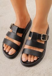 Czarne Płaskie Klapki z Paskiem ze Sprzączką Tameren. Czarne klapki Renee, bez wzorów, bez obcasa, na płaskiej podeszwie, bez zapięcia. Za 79.99 zł.