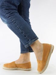 Foreverfolie Espadryle w kolorze karmelowym rozmiar: 36. Brązowe espadryle Foreverfolie, bez wzorów, z materiału, bez obcasa. Za 83.42 zł.
