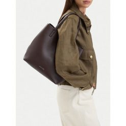 Torebka GINO ROSSI. Brązowe torebki klasyczne Gino Rossi, bez wzorów, klasyczne, bez dodatków. Za 249.99 zł.