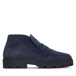Botki Tommy Hilfiger. Niebieskie botki Tommy Hilfiger, bez wzorów, bez obcasa, na płaskiej podeszwie, bez zapięcia. Za 699.99 zł.