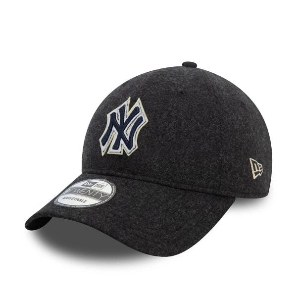 Czapka z daszkiem New York Yankees MLB Melton 9Twenty. Czarne czapki z daszkiem New Era, bez wzorów, sportowe. W wyprzedaży za 118.35 zł.