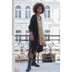 Kardigan Damski Simina BS Czarny. Czarne swetry blue shadow, na jesień, m, bez wzorów, z tkaniny, boho, bez ramiączek. Za 269.90 zł.