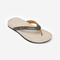 Japonki damskie Decathlon 950. Brązowe japonki Decathlon, bez wzorów, z materiału, klasyczne. Za 129.99 zł.