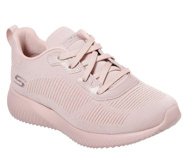 Buty do chodzenia damskie Skechers Bobs Squad. Czerwone buty treningowe Skechers, bez wzorów, z materiału, przed kostkę, bez zapięcia, trekkingowe. Za 219.99 zł.