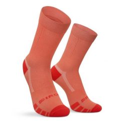 Skarpetki gravel Kolarstwo Siroko GS1 Tile. Czerwone skarpetki SIROKO, bez wzorów, z tkaniny. Za 71.00 zł.