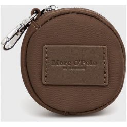 Marc O'Polo portfel damski kolor brązowy. Brązowe portfele Marc O'Polo, bez wzorów, z materiału. Za 199.99 zł.