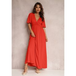 Czerwona Sukienka Delsarte. Czerwone sukienki Renee, na wesele, l, bez wzorów, eleganckie, bez kołnierzyka, bez ramiączek, maxi, plisowane. W wyprzedaży za 159.99 zł.