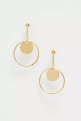 Eleganckie kolczyki koła w kolorze złotym. Żółte kolczyki MOODO, metalowe. W wyprzedaży za 10.99 zł.