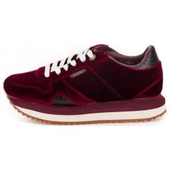 Pepe Jeans tenisówki damskie Zion Velvet 36 burgund. Czerwone trampki Pepe Jeans, bez wzorów, z jeansu, bez zapięcia. W wyprzedaży za 272.00 zł.