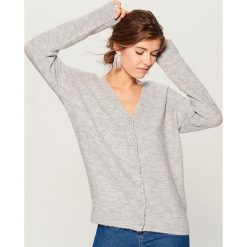 Kardigan oversize - Szary. Swetry marki Mohito. Za 89.99 zł.