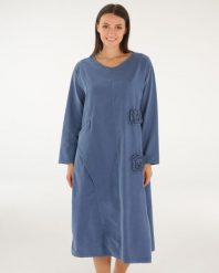 Niebieska sukienka midi. Niebieskie sukienki Unisono, l, bez wzorów, z bawełny, bez kołnierzyka, bez ramiączek, midi. Za 249.00 zł.