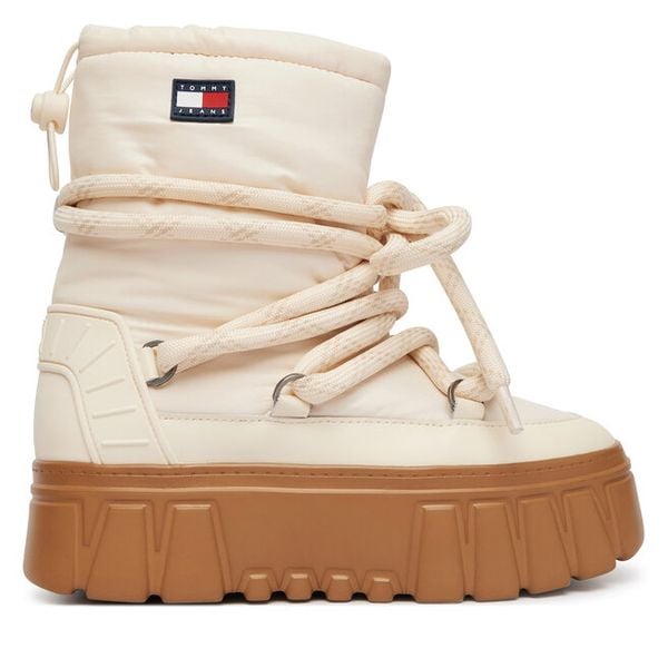Śniegowce Tommy Jeans. Białe śniegowce Tommy Jeans, bez wzorów, z jeansu, bez zapięcia. Za 649.99 zł.
