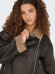 ONLY Kurtka "LIFE BOND OVERSIZJACKET" w kolorze brązowym ze skóry syntetycznej rozmiar: XL. Brązowe kurtki ONLY, xl, bez wzorów, ze skóry, bez kaptura. Za 217.99 zł.