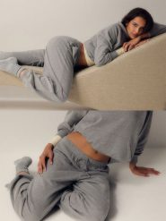4F Spodnie dresowe joggery damskie - szare XS. Szare spodnie sportowe 4f, bez wzorów, z dresówki. Za 169.99 zł.