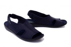ADANEX 27219B DIK49VDO granatowy, sandały damskie. Niebieskie sandały Adanex, bez wzorów, z gumy, bez obcasa, bez zapięcia. Za 112.90 zł.