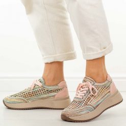 Różowe sneakersy damskie M.Daszyński Ol39-2. Czerwone buty sportowe lifestyle M.Daszyński, na jesień, bez wzorów, z jeansu, klasyczne, z okrągłym noskiem, bez zapięcia. W wyprzedaży za 269.10 zł.