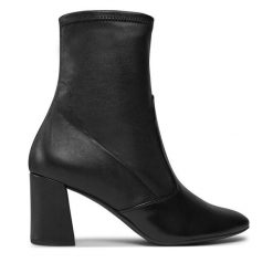 Botki HÖGL. Czarne botki Högl, bez wzorów, bez obcasa, na słupku, bez zapięcia. Za 619.99 zł.
