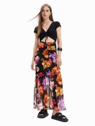 Desigual Sukienka codzienna MONSIEUR CHRISTIAN LACROIX Marsella 23SWVK36 Kolorowy Regular Fit. Sukienki Desigual, na co dzień, m, bez wzorów, z syntetyku, bez kołnierzyka, bez ramiączek, proste. Za 319.99 zł.