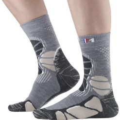 Skarpety turystyczne Monnet Mid Extra Light. Brązowe skarpetki MONNET, bez wzorów. Za 233.50 zł.